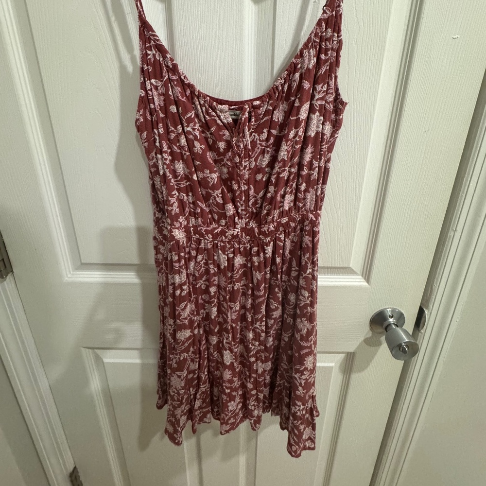 Abercrombie Maroon Floral Short Dress